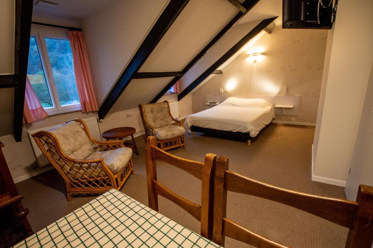 Auberge Le Vieux Moulin Poupehan Eksteriør billede