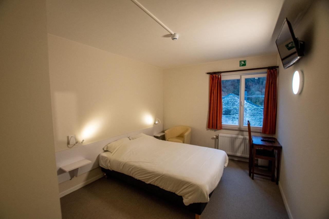 Auberge Le Vieux Moulin Poupehan Eksteriør billede