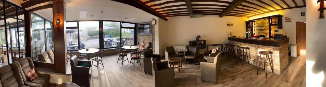 Auberge Le Vieux Moulin Poupehan Eksteriør billede