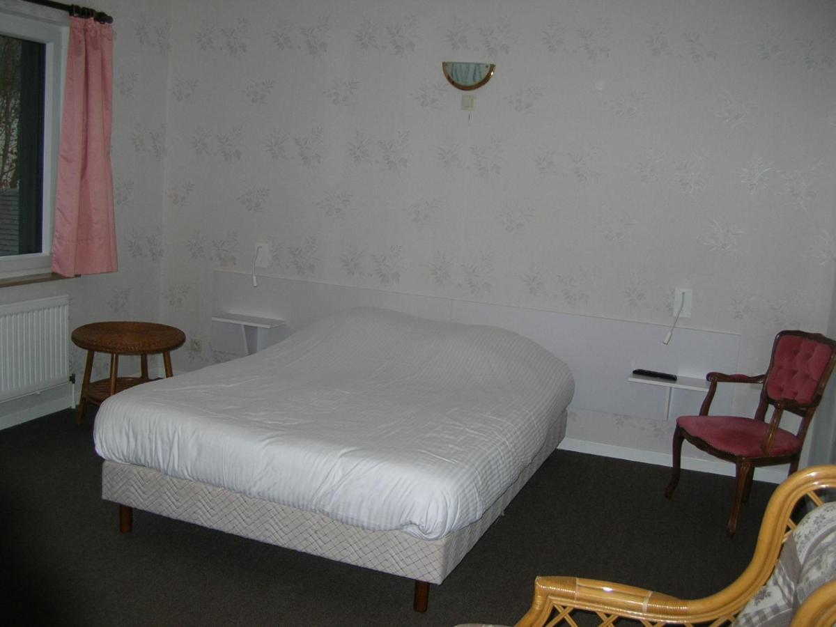 Auberge Le Vieux Moulin Poupehan Eksteriør billede